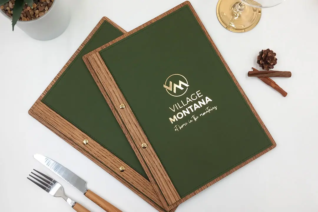 Porte-menu et couverture doré à chaud