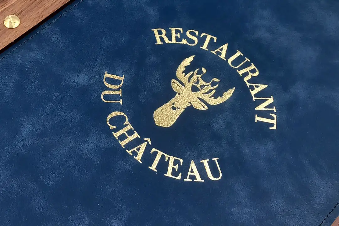 Dorure à chaud sur simili cuir bleu